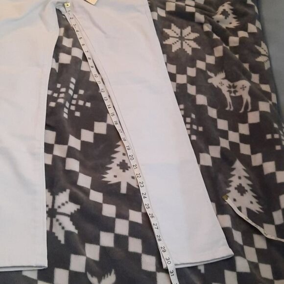 Klip Jeans NWT White Rhinestone 5 Pocket Low Rise Skinny Denim Jeans Size 7 - Picture 5 of 16